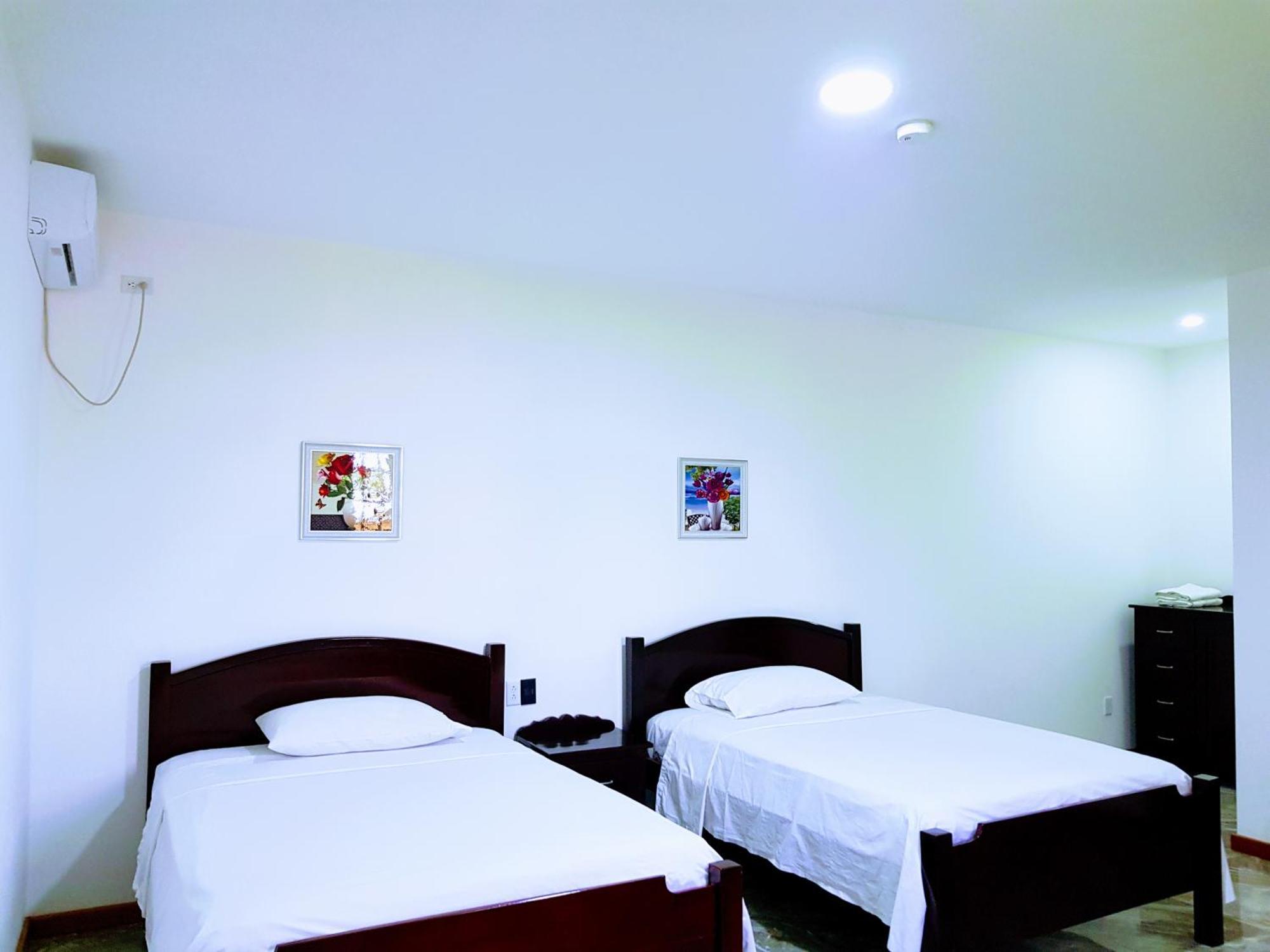 Day And Night Hotel 贝尔莫潘 外观 照片